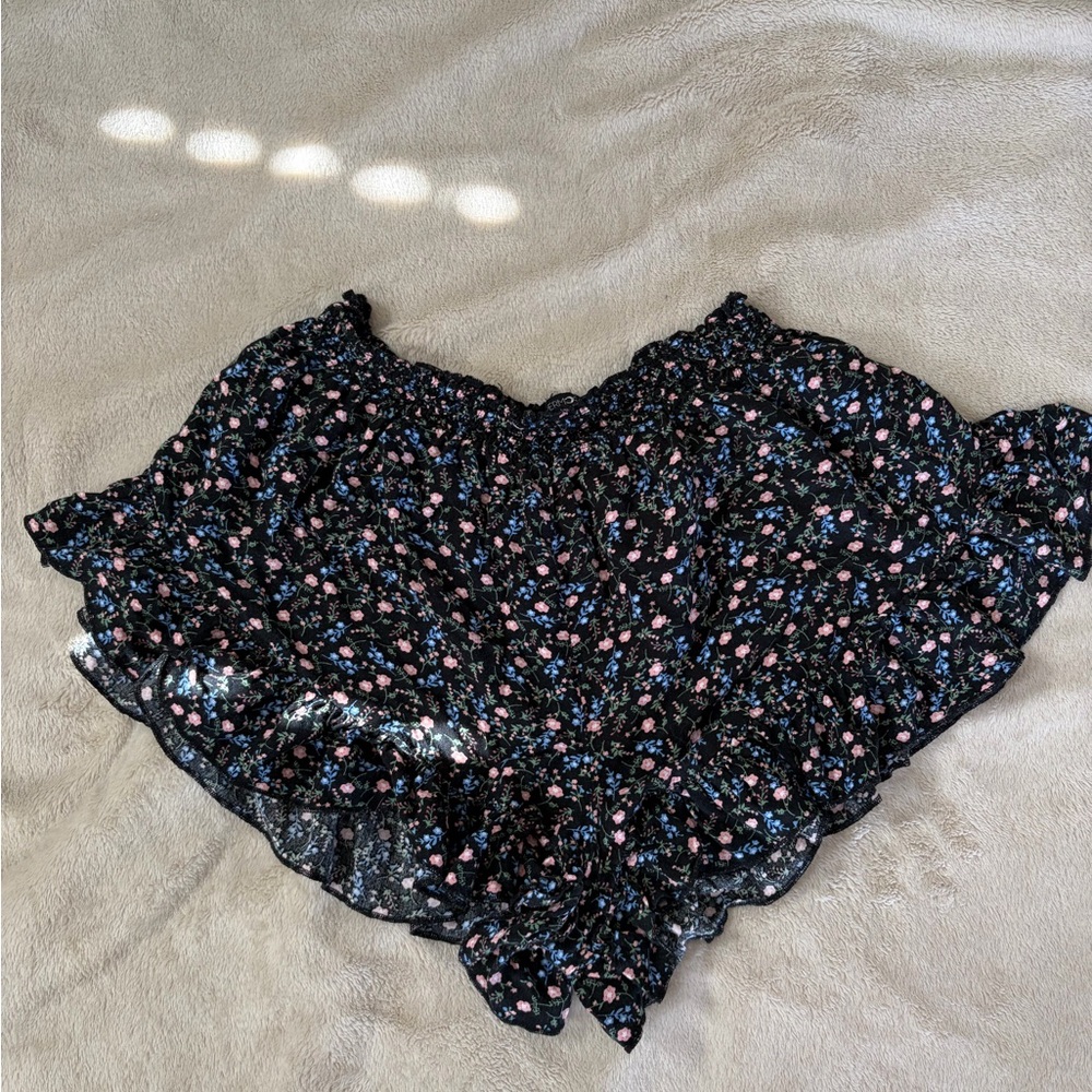 Papermoon Black Floral Ruffle Women’s Shorts